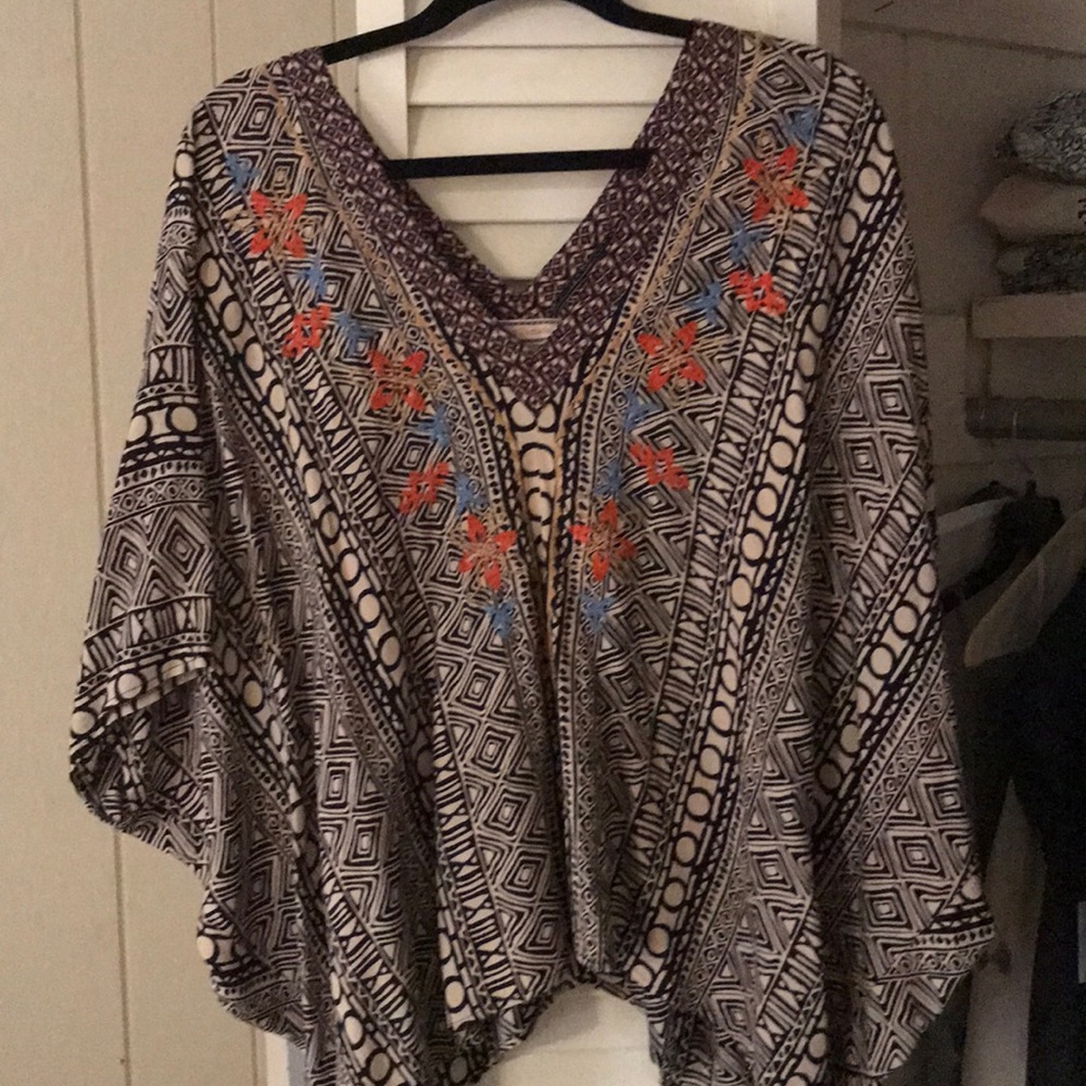 Loose fitting blouse